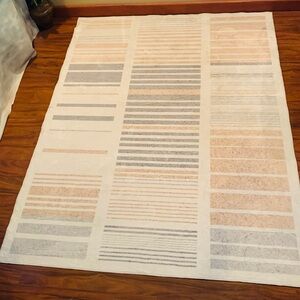 ❤️ So Soft Gray and White Door Mat with Modern Accents